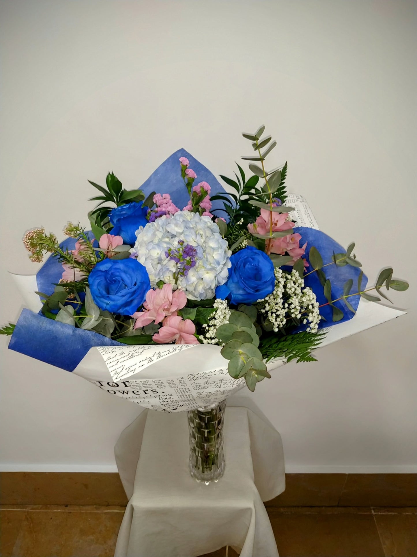 Ramo Hortensias y Rosas azules