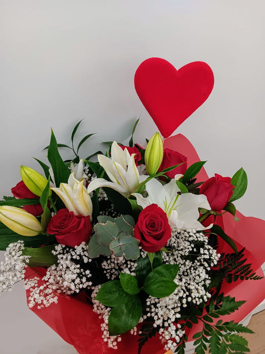 Ramo de Rosas y Lilium de Holanda