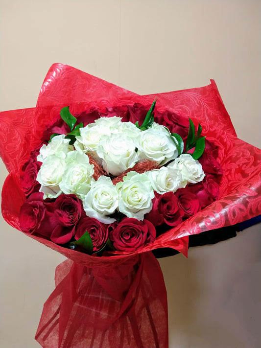 Ramo Grande de Rosas Rojas y Blancas