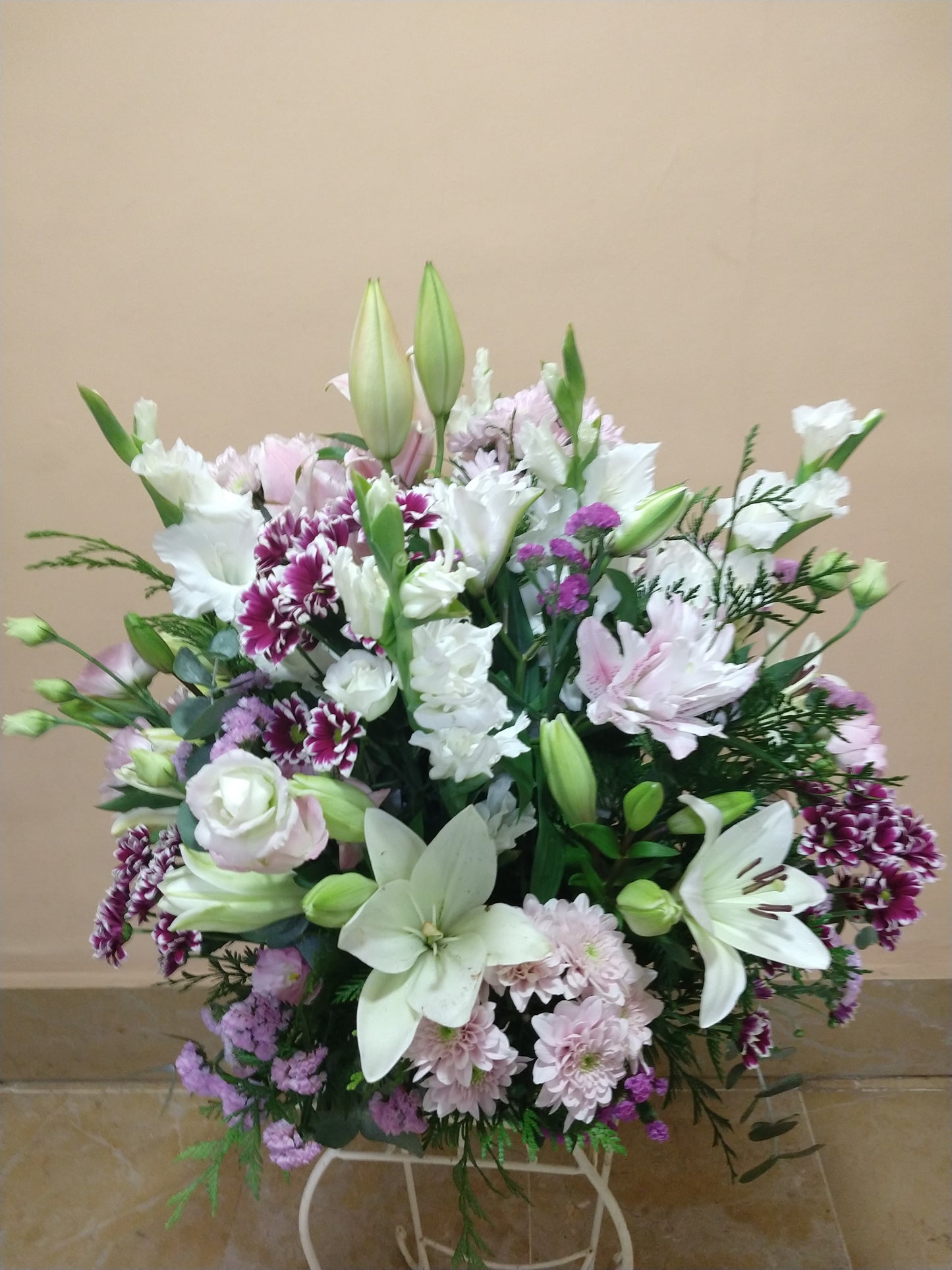 Pastel Floral Center