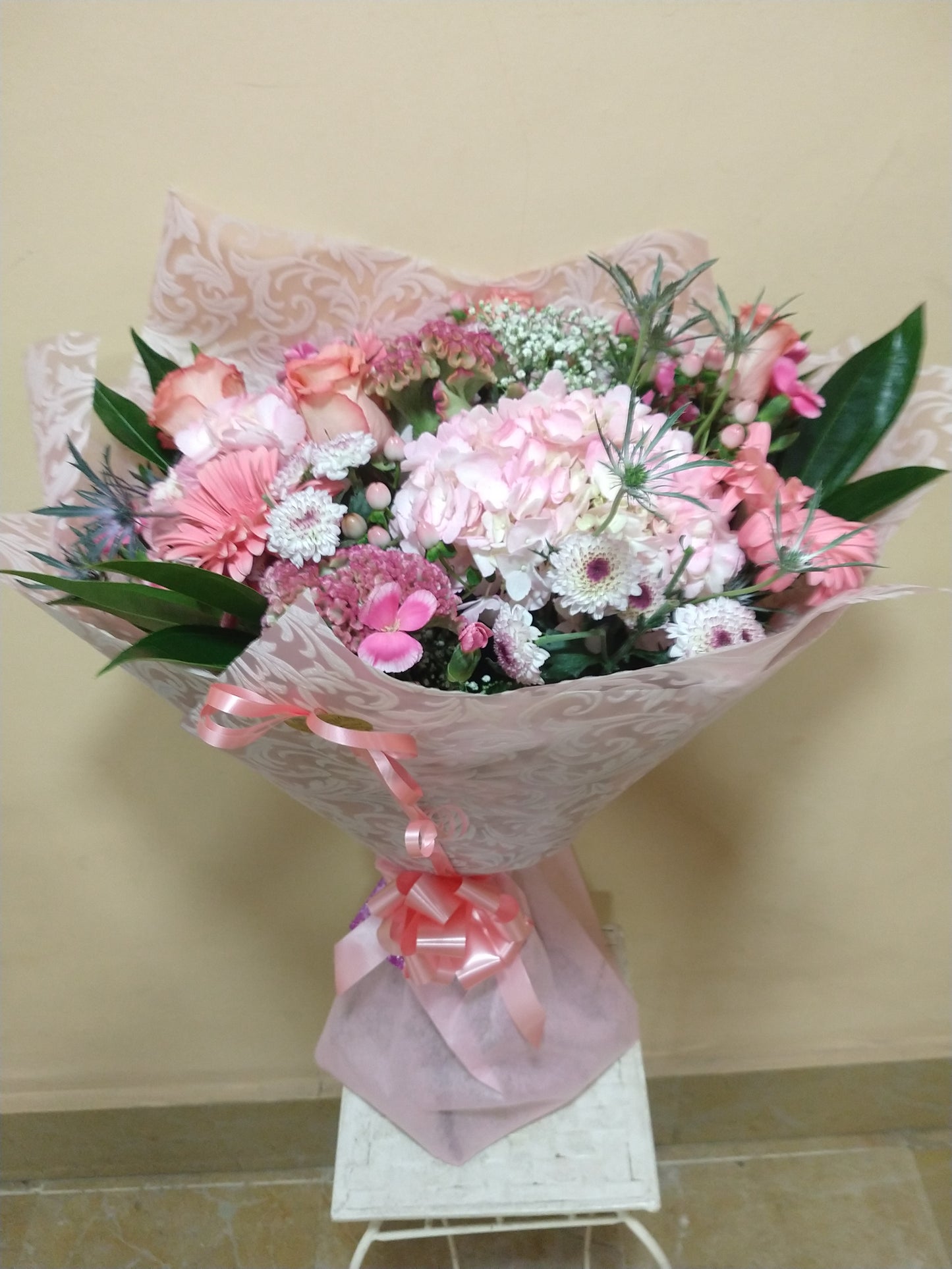 Ramo mixto tono Rosa con Hortensias