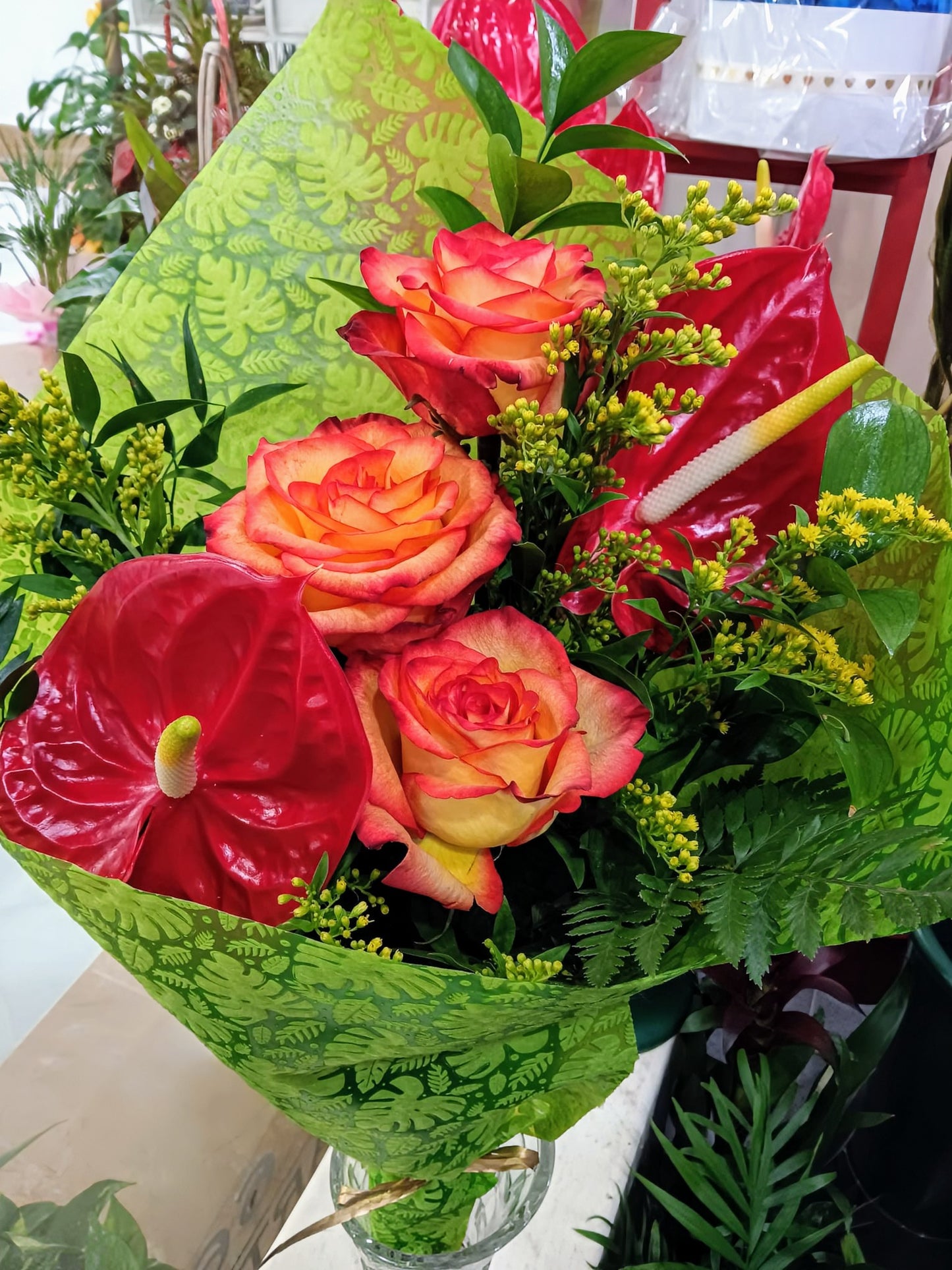 Bouquet of Bicolor Roses and Anthurium from Holland