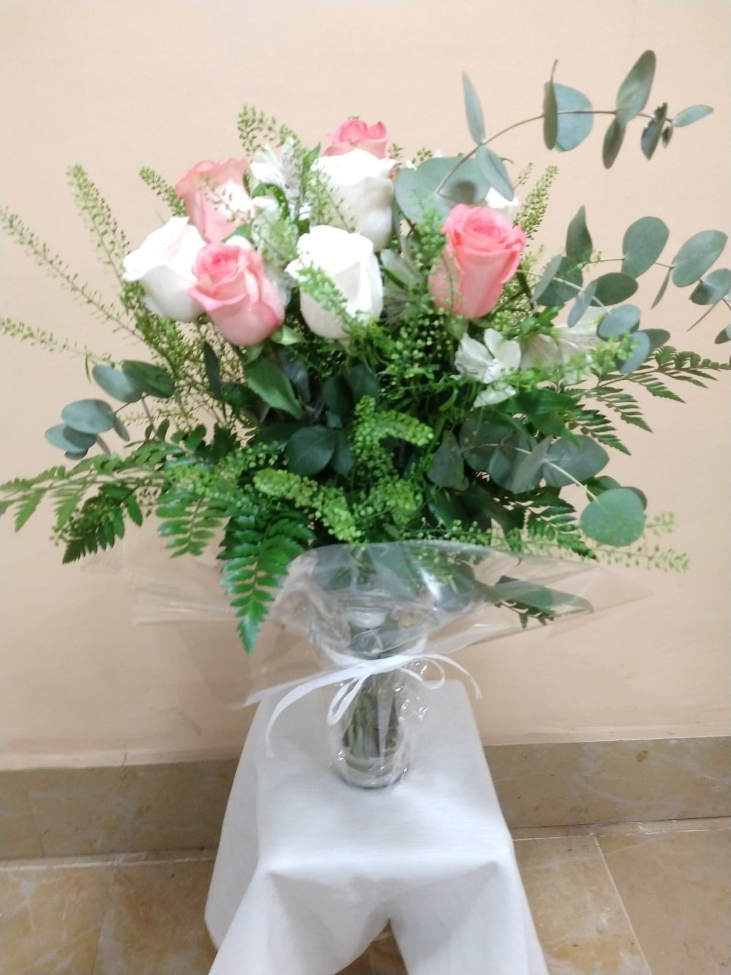 Bouquet of white and pink roses